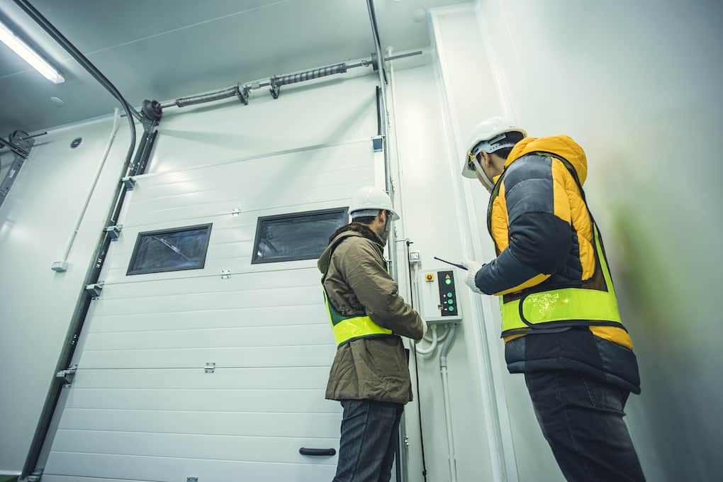 Cooling a shop warehouse without ac